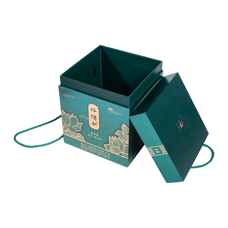 Lorem Nativitatis et Seres New Anno Gift Box Cum Lid